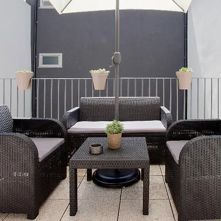 아파트 Downtown Sunny Terrace *